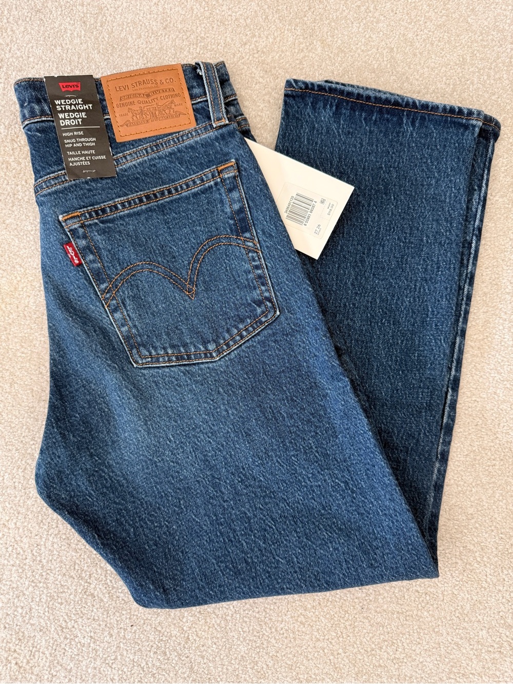 LEVI’S Wedgie Straight jeans, ankle length, sz 27